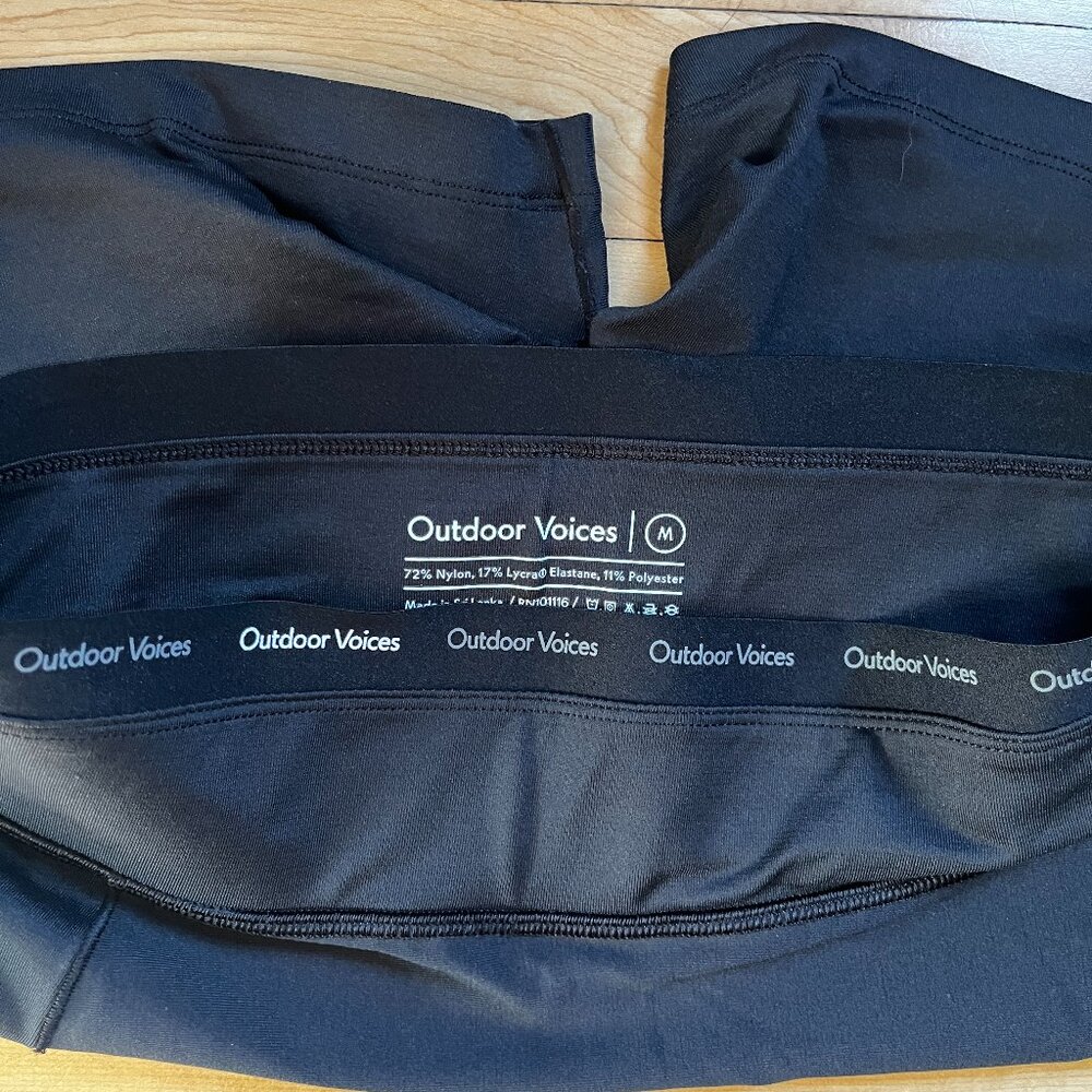 Outdoor Voices bike shorts with pockets - Picture 3 of 3